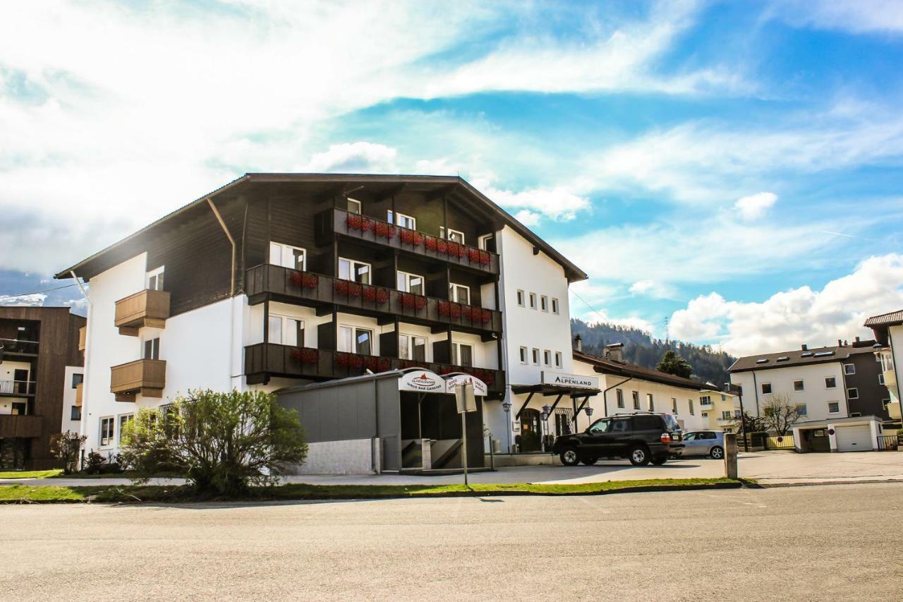 Hotel Alpenland Wattens Eksteriør bilde